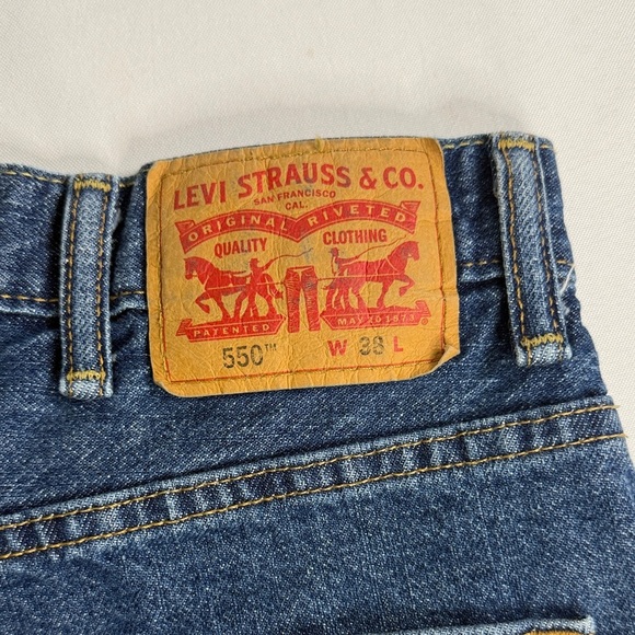 Levi's Classic Blue Jean Shorts - Picture 6 of 6
